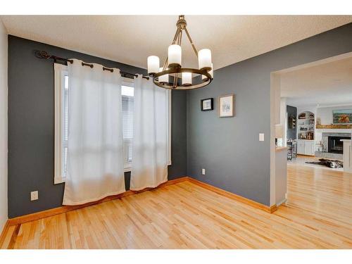 16 Ranchridge Crescent Nw, Calgary, AB - Indoor Photo Showing Other Room