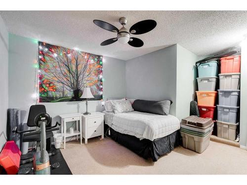 16 Ranchridge Crescent Nw, Calgary, AB - Indoor Photo Showing Bedroom