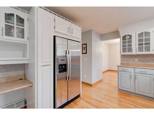 16 Ranchridge Crescent Nw, Calgary, AB - Indoor Photo Showing Kitchen