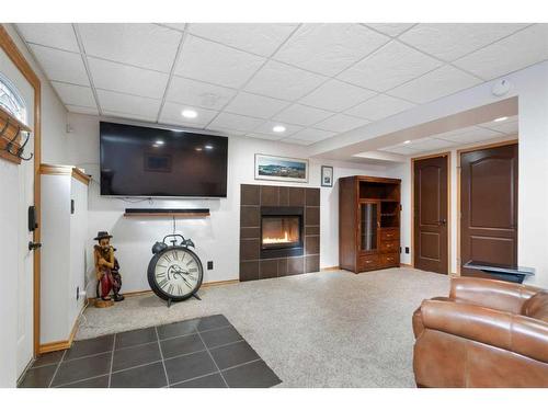 3 Rivervalley Place Se, Calgary, AB - Indoor