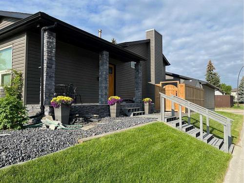 3 Rivervalley Place Se, Calgary, AB - Outdoor