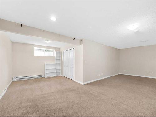 21 Cranwell Square Se, Calgary, AB - Indoor Photo Showing Other Room