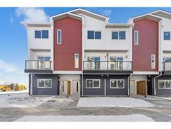 616 Red Sky Villas NE Calgary, AB T3N 1V4