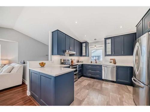 50 Somercrest Circle Sw, Calgary, AB - Indoor Photo Showing Kitchen With Upgraded Kitchen