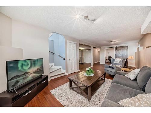 50 Somercrest Circle Sw, Calgary, AB - Indoor Photo Showing Living Room