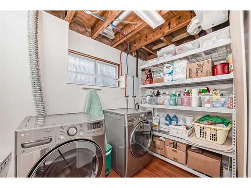 50 Somercrest Circle Sw, Calgary, AB - Indoor Photo Showing Laundry Room