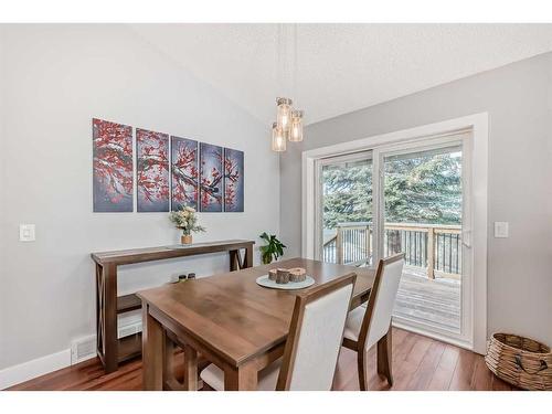 50 Somercrest Circle Sw, Calgary, AB - Indoor Photo Showing Dining Room