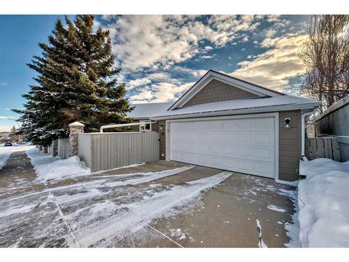 50 Somercrest Circle Sw, Calgary, AB - Outdoor