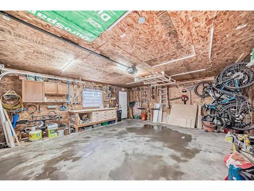 50 Somercrest Circle Sw, Calgary, AB - Indoor Photo Showing Garage