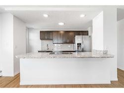 804-215 14 Avenue SW Calgary, AB T2R 0M2