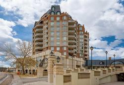 302-1726 14 Avenue NW Calgary, AB T2N 4Y8