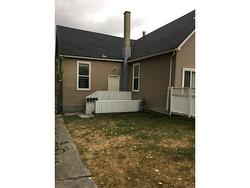 2116 16A Street SW Calgary, AB T2T 4J9