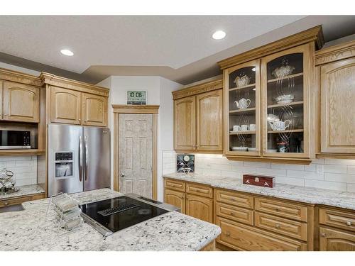 191 Rocky Ridge Landing Nw, Calgary, AB - Indoor Photo Showing Kitchen