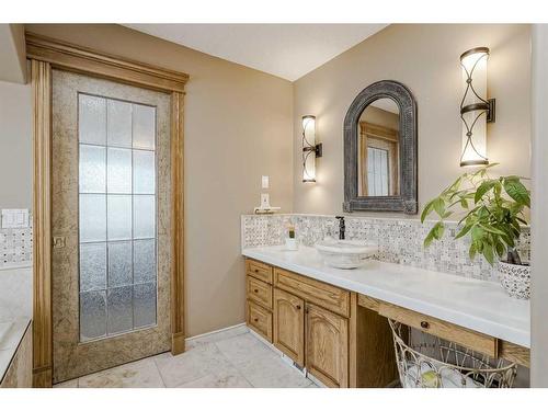 191 Rocky Ridge Landing Nw, Calgary, AB - Indoor Photo Showing Bathroom