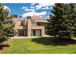 7-304 Village Mews SW Calgary, AB T3H 2L3