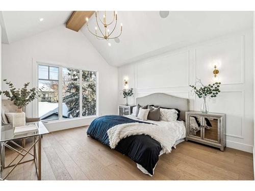 1618 Bowness Road Nw, Calgary, AB - Indoor Photo Showing Bedroom