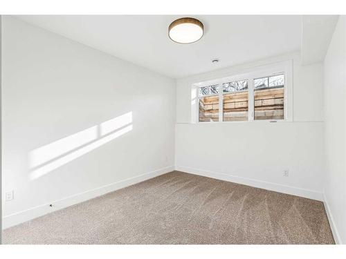 1618 Bowness Road Nw, Calgary, AB - Indoor Photo Showing Other Room