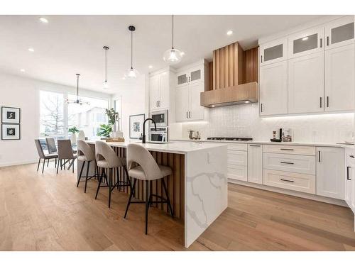 3115 13 Avenue Sw, Calgary, AB - Indoor Photo Showing Kitchen With Upgraded Kitchen