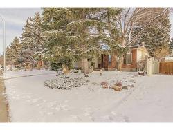 4912 48 Street NW Calgary, AB T3A 0S7