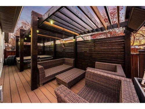 528 14 Avenue Ne, Calgary, AB - Outdoor With Deck Patio Veranda With Exterior