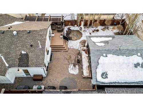 528 14 Avenue Ne, Calgary, AB - Outdoor