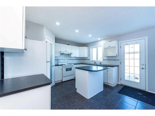 96 Taradale Drive Ne, Calgary, AB - Indoor Photo Showing Kitchen