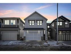 330 MAGNOLIA Way SE Calgary, AB T3M 3S6