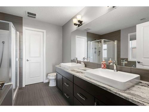 99 Evansfield Rise Nw, Calgary, AB - Indoor Photo Showing Bathroom