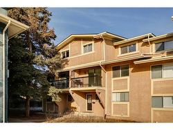 511-2200 Woodview Drive SW Calgary, AB T2W 3N6