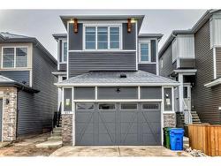 657 Corner Meadows Way NE Calgary, AB T3N 2C5