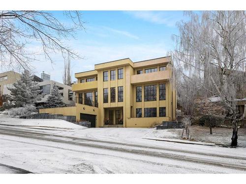 1010 39 Avenue Sw, Calgary, AB - Outdoor With Facade