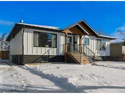 3224 24A Street SW Calgary, AB T3E 1W7