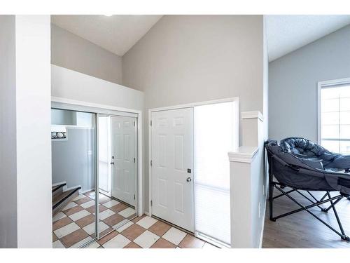 214 Erin Circle Se, Calgary, AB - Indoor Photo Showing Other Room