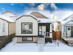 214 Erin Circle SE Calgary, AB T3B 3H8