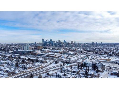 1532 19 Avenue Nw, Calgary, AB - Outdoor With View