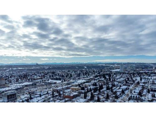 1532 19 Avenue Nw, Calgary, AB - Outdoor With View