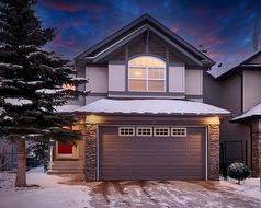 131 Cougarstone Square SW Calgary, AB T3H 5J4