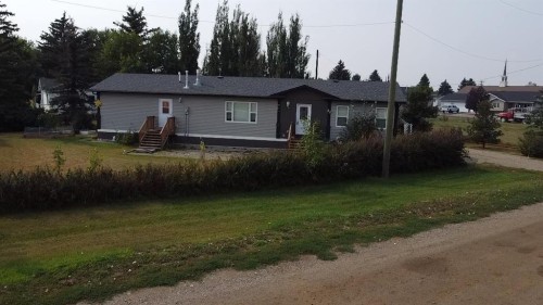 421 Main Street, Champion, AB - Outdoor