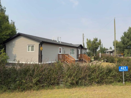 421 Main Street, Champion, AB - Outdoor