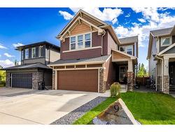 9 Cougar Ridge Close SW Calgary, AB T3H 0V4