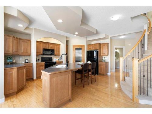 12 Tuscany Glen Place Nw, Calgary, AB - Indoor Photo Showing Kitchen