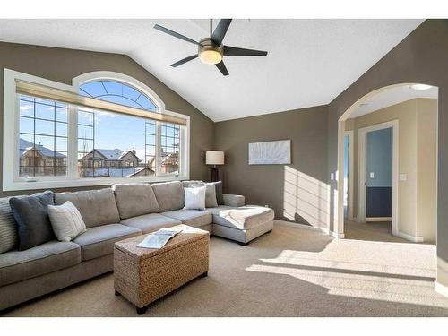 12 Tuscany Glen Place Nw, Calgary, AB - Indoor Photo Showing Living Room