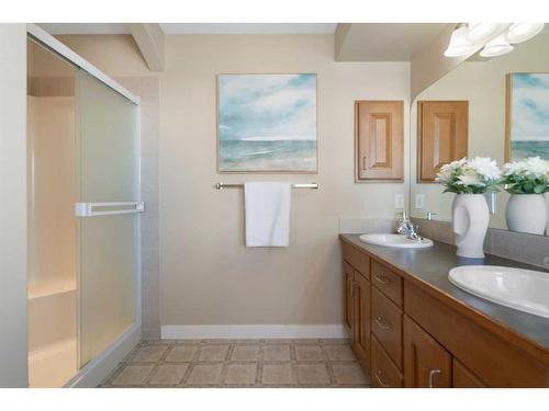 12 Tuscany Glen Place Nw, Calgary, AB - Indoor Photo Showing Bathroom