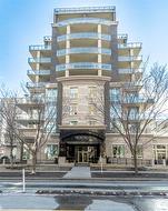 703-701 3 Avenue SW Calgary, AB T2P 5R3