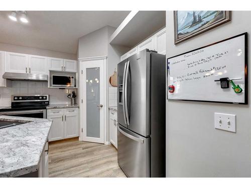 229 Chaparral Villas Se, Calgary, AB - Indoor Photo Showing Kitchen With Stainless Steel Kitchen