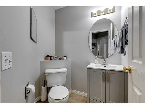 229 Chaparral Villas Se, Calgary, AB - Indoor Photo Showing Bathroom