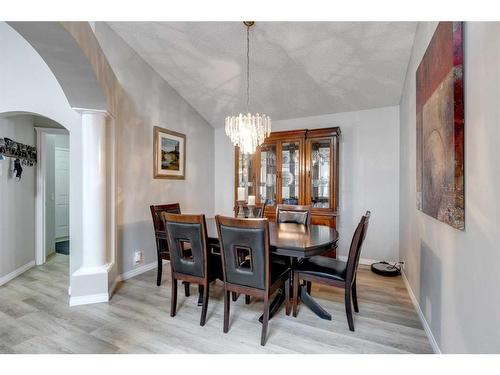 229 Chaparral Villas Se, Calgary, AB - Indoor Photo Showing Dining Room