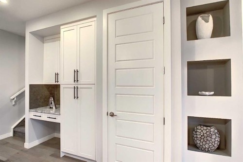 322 Sundown Road, Cochrane, AB - Indoor Photo Showing Other Room