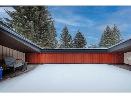 107 Oakfern Way Sw, Calgary, AB - Outdoor