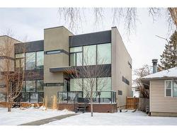 3224 Kerrydale Road SW Calgary, AB T3E 4S6